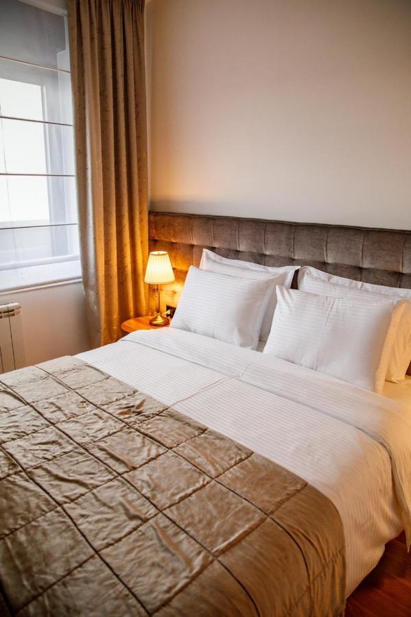 Dali Apartments Pupin Palace Novi Sad Dış mekan fotoğraf