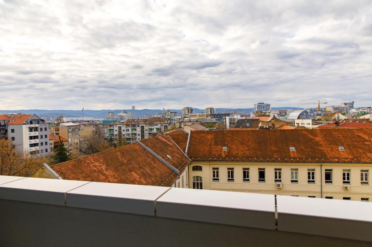 Dali Apartments Pupin Palace Novi Sad Dış mekan fotoğraf