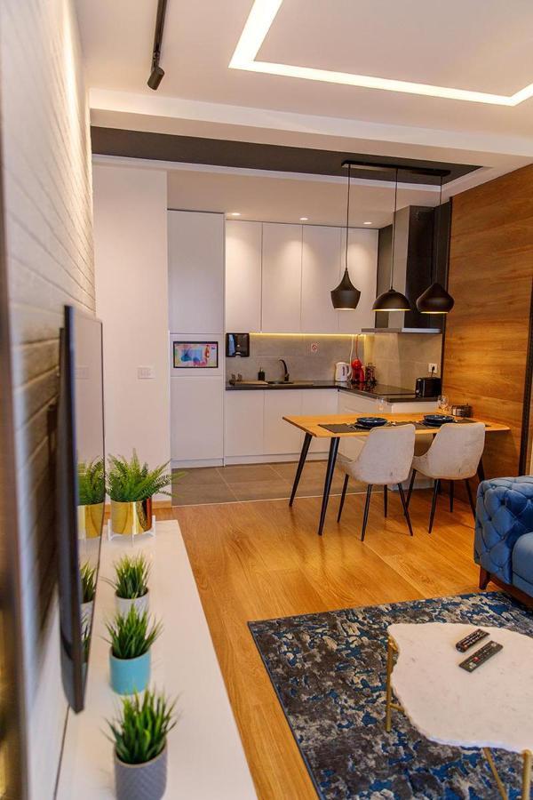 Dali Apartments Pupin Palace Novi Sad Dış mekan fotoğraf